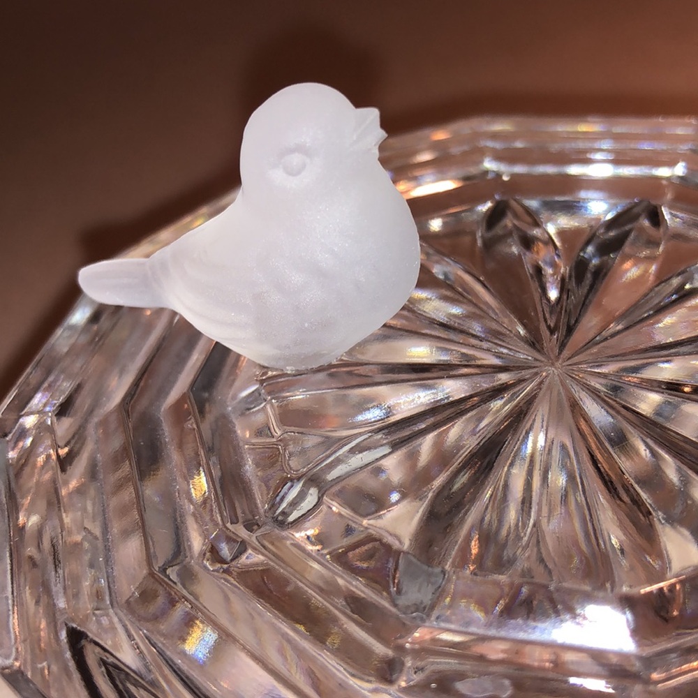 Crystal glass trinket dish. Frosted glass bird on top. Beautiful wedding gift.